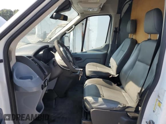✅ 2015 Ford Transit Cargo • VIN: 1FTNR2XM4FKB06139 • Lot: 67037084. Listed on Copart with 366,127 mi. Free auction sales archive from the USA and detailed vehicle history report at DreamBid. Image 7.
