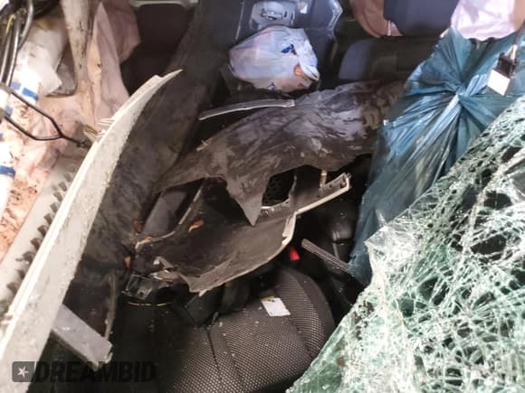 ✅ 2015 Chevrolet Equinox LT • VIN: 1GNALBEK6FZ128076 • Лот: 82728605. Опубликован ранее на Copart с пробегом Не указан. Бесплатный доступ к архиву аукционных продаж из США и подробный отчёт об истории автомобиля на DreamBid. Изображение 13.