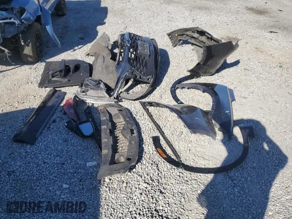 ✅ 2019 Chevrolet Blazer RS • VIN: 3GNKBERS2KS692799 • Lot: 85305415. Listed on Copart with 90,961 mi. Free auction sales archive from the USA and detailed vehicle history report at DreamBid. Image 13.