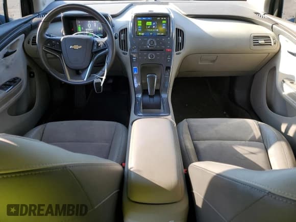 ✅ 2015 Chevrolet Volt • VIN: 1G1RB6E44FU111175 • Lot: 78851994. Wystawiony na Copart z przebiegiem 131 915 mil. Bezpłatny archiwum sprzedaży aukcyjnych z USA i szczegółowy raport historii pojazdu na DreamBid. Zdjęcie 8.