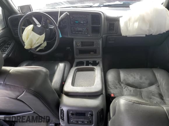 ✅ 2006 Chevrolet Silverado 2500HD LT1 • VIN: 1GCHK23D26F186329 • Lot: 41633675. Wystawiony na Copart z przebiegiem 231 536 mil. Bezpłatny archiwum sprzedaży aukcyjnych z USA i szczegółowy raport historii pojazdu na DreamBid. Zdjęcie 8.