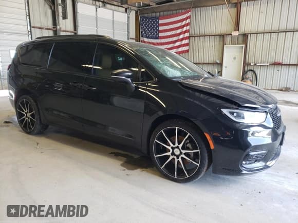 ✅ 2022 Chrysler Pacifica Pinnacle • VIN: 2C4RC3PG2NR120091 • Lot: 54401144. Listed on Copart with 37,103 mi. Free auction sales archive from the USA and detailed vehicle history report at DreamBid. Image 4.