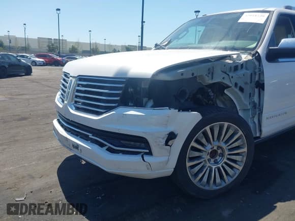 ✅ 2015 Lincoln Navigator • VIN: 5LMJJ2HT6FEJ15198 • Лот: 42018230. Опубликован ранее на IAAI с пробегом 117 292 миль. Бесплатный доступ к архиву аукционных продаж из США и подробный отчёт об истории автомобиля на DreamBid. Изображение 6.