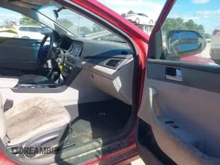 ✅ 2015 Hyundai Sonata SE • VIN: 5NPE24AF7FH129245 • Лот: 43583432. Опубликован ранее на IAAI с пробегом 181 393 миль. Бесплатный доступ к архиву аукционных продаж из США и подробный отчёт об истории автомобиля на DreamBid. Изображение 5.