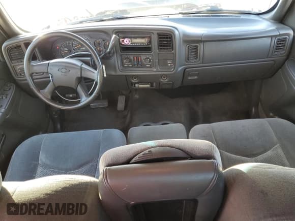 ✅ 2004 Chevrolet Silverado 1500 LS • VIN: 1GCEC19V54Z243242 • Лот: 90358675. Опубликован ранее на Copart с пробегом 253 043 миль. Бесплатный доступ к архиву аукционных продаж из США и подробный отчёт об истории автомобиля на DreamBid. Изображение 8.