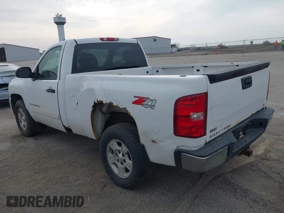 ✅ 2007 Chevrolet Silverado 1500 Work Truck • VIN: 1GCEK140X7Z585935 • Lot: 43342245. Listed on IAAI with 167,478 mi. Free auction sales archive from the USA and detailed vehicle history report at DreamBid. Image 3.