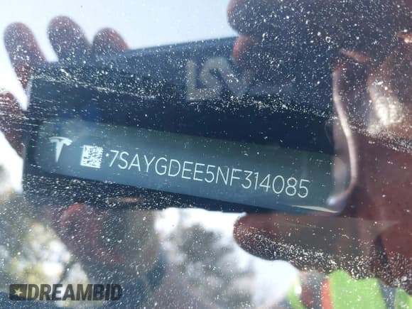 ✅ 2022 Tesla Model Y Long Range • VIN: 7SAYGDEE5NF314085 • Lot: 42233275. Wystawiony na IAAI z przebiegiem 30 024 mil. Bezpłatny archiwum sprzedaży aukcyjnych z USA i szczegółowy raport historii pojazdu na DreamBid. Zdjęcie 19.