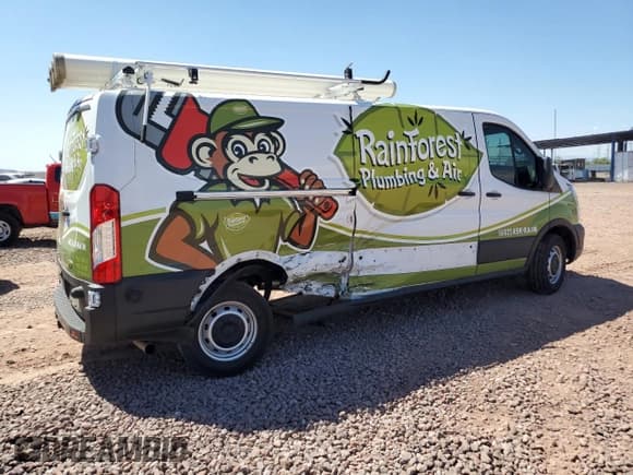 ✅ 2024 Ford Transit Cargo • VIN: 1FTBR1Y81RKA00248 • Lot: 86586805. Wystawiony na Copart z przebiegiem 15 243 mil. Bezpłatny archiwum sprzedaży aukcyjnych z USA i szczegółowy raport historii pojazdu na DreamBid. Zdjęcie 3.