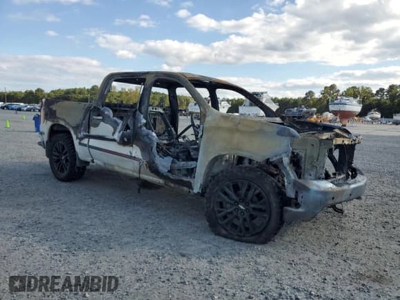 ✅ 2019 Chevrolet Silverado 1500 RST • VIN: 1GCUYEED7KZ424745 • Лот: 80755325. Опубликован ранее на Copart с пробегом Не указан. Бесплатный доступ к архиву аукционных продаж из США и подробный отчёт об истории автомобиля на DreamBid. Изображение 4.
