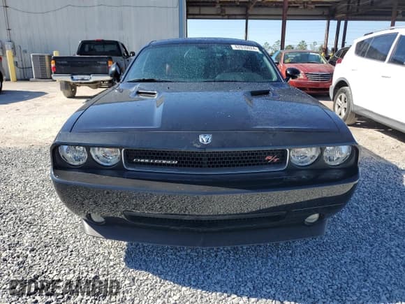 ✅ 2010 Dodge Challenger R/T Classic • VIN: 2B3CJ5DT3AH100832 • Lot: 82830024. Wystawiony na Copart z przebiegiem Nie podano. Bezpłatny archiwum sprzedaży aukcyjnych z USA i szczegółowy raport historii pojazdu na DreamBid. Zdjęcie 5.