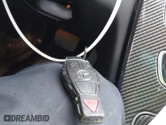 ✅ 2016 Mercedes-Benz C 300 Luxury • VIN: 55SWF4JB7GU125085 • Lot: 43747152. Listed on IAAI with 154,091 mi. Free auction sales archive from the USA and detailed vehicle history report at DreamBid. Image 11.