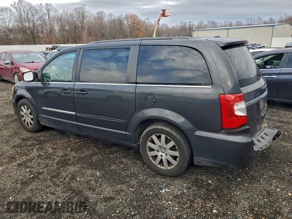 ✅ 2011 Chrysler Town & Country Touring L • VIN: 2A4RR8DG9BR713789 • Лот: 94187255. Опубликован ранее на Copart с пробегом 144 718 миль. Бесплатный доступ к архиву аукционных продаж из США и подробный отчёт об истории автомобиля на DreamBid. Изображение 2.