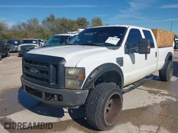 ✅ 2009 Ford F-250 XL • VIN: 1FTSW20529EA81663 • Lot: 43781292. Listed on IAAI with 299,455 mi. Free auction sales archive from the USA and detailed vehicle history report at DreamBid. Image 2.