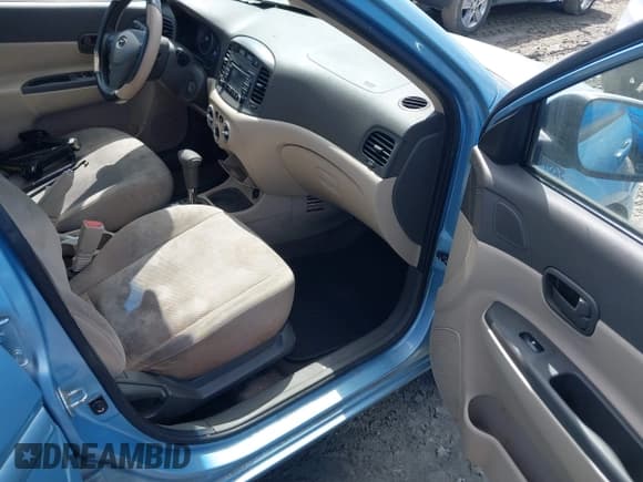 ✅ 2011 Hyundai Accent GLS • VIN: KMHCN4AC9BU601963 • Лот: 42006432. Опубликован ранее на IAAI с пробегом 78 306 миль. Бесплатный доступ к архиву аукционных продаж из США и подробный отчёт об истории автомобиля на DreamBid. Изображение 5.