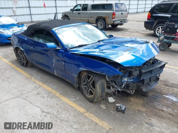 ✅ 2018 Ford Mustang EcoBoost Premium • VIN: 1FATP8UH1J5136266 • Lot: 42771918. Listed on IAAI with 100,782 mi. Free auction sales archive from the USA and detailed vehicle history report at DreamBid. Image 1.