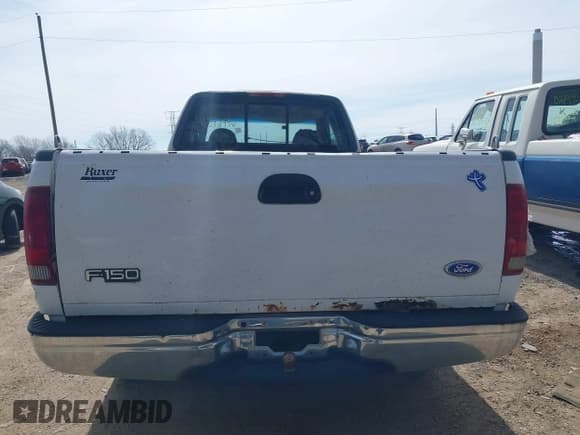 ✅ 1997 Ford F-150 • VIN: 1FTDX1729VNB55165 • Лот: 41847996. Опубликован ранее на IAAI с пробегом 212 199 миль. Бесплатный доступ к архиву аукционных продаж из США и подробный отчёт об истории автомобиля на DreamBid. Изображение 16.