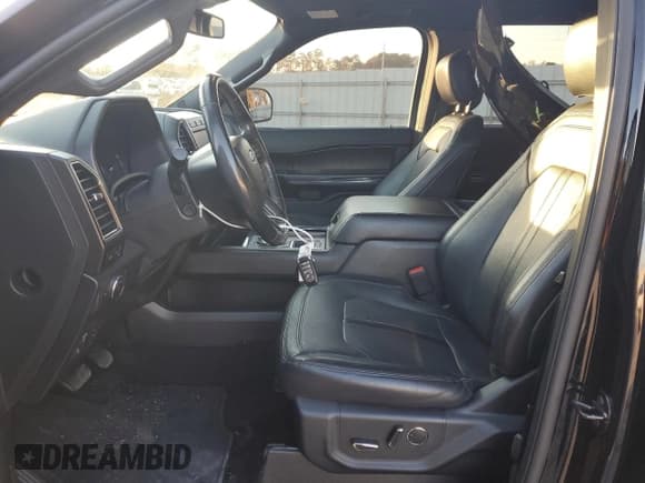 ✅ 2020 Ford Expedition Limited • VIN: 1FMJU1KT3LEA35978 • Lot: 92008105. Wystawiony na Copart z przebiegiem 136 200 mil. Bezpłatny archiwum sprzedaży aukcyjnych z USA i szczegółowy raport historii pojazdu na DreamBid. Zdjęcie 7.