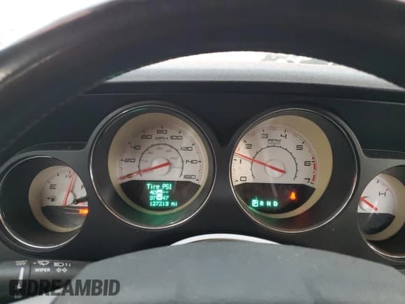 ✅ 2012 Dodge Challenger R/T Plus • VIN: 2C3CDYBT8CH315754 • Lot: 84030744. Wystawiony na Copart z przebiegiem 127 213 mil. Bezpłatny archiwum sprzedaży aukcyjnych z USA i szczegółowy raport historii pojazdu na DreamBid. Zdjęcie 9.