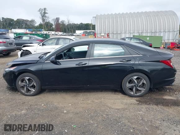 ✅ 2023 Hyundai Elantra Limited • VIN: KMHLP4AG2PU570916 • Lot: 43278117. Listed on IAAI with 22,867 mi. Free auction sales archive from the USA and detailed vehicle history report at DreamBid. Image 15.