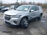 ✅ 2022 Chevrolet Traverse LT • VIN: 1GNERHKW7NJ128403 • Lot: 41384893. Wystawiony na IAAI z przebiegiem 100 661 mil. Bezpłatny archiwum sprzedaży aukcyjnych z USA i szczegółowy raport historii pojazdu na DreamBid. Zdjęcie 17.