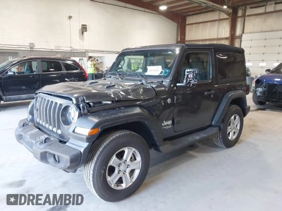 ✅ 2020 Jeep Wrangler Sport S • VIN: 1C4GJXAN6LW157127 • Lot: 43132606. Listed on IAAI with 14,778 mi. Free auction sales archive from the USA and detailed vehicle history report at DreamBid. Image 2.