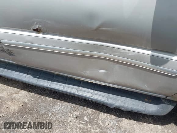 ✅ 2004 Chevrolet Suburban Z71 • VIN: 3GNFK16Z94G210623 • Лот: 42227673. Опубликован ранее на IAAI с пробегом 183 831 миль. Бесплатный доступ к архиву аукционных продаж из США и подробный отчёт об истории автомобиля на DreamBid. Изображение 6.