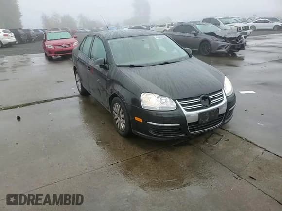 ✅ 2010 Volkswagen Jetta S • VIN: 3VWJZ7AJ9AM052166 • Lot: 90352885. Listed on Copart with 115,674 mi. Free auction sales archive from the USA and detailed vehicle history report at DreamBid. Image 13.