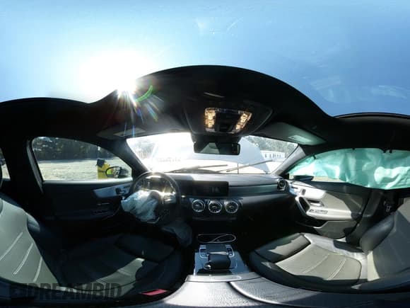 ✅ 2019 Mercedes-Benz A 220 • VIN: WDD3G4FB6KW004410 • Lot: 43124652. Listed on IAAI with 31,613 mi. Free auction sales archive from the USA and detailed vehicle history report at DreamBid. Image 18.