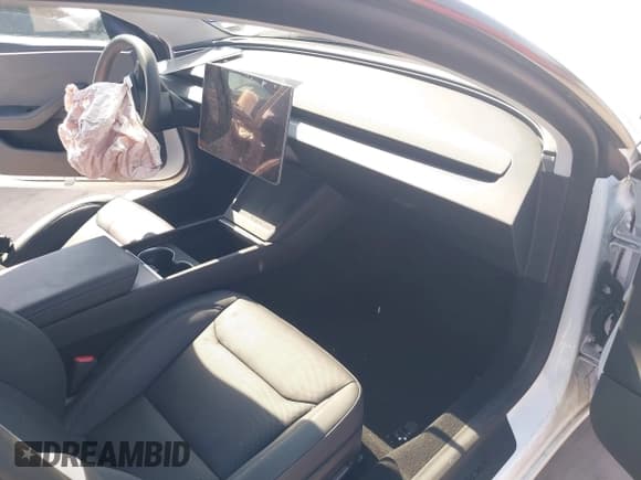 ✅ 2024 Tesla Model 3 • VIN: 5YJ3E1EA9RF768550 • Лот: 43185264. Опубликован ранее на IAAI с пробегом 7 747 миль. Бесплатный доступ к архиву аукционных продаж из США и подробный отчёт об истории автомобиля на DreamBid. Изображение 5.