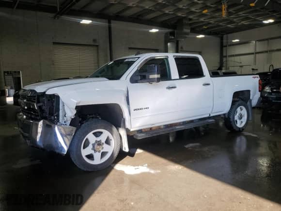 2015 Chevrolet Silverado 2500HD LT z VIN 1GC1KVEG2FF576552, wystawiony jako Copart lot #84027335 z przebiegiem 203 662 mil mil oraz Szkoda całkowita • Salvage title. Historia ofert i sprzedaży dostępna na DreamBid. Obrazek 1.