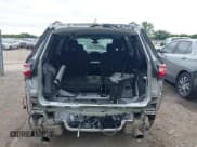 ✅ 2021 Chevrolet Traverse LT Cloth • VIN: 1GNERGKWXMJ106842 • Lot: 42844722. Wystawiony na IAAI z przebiegiem 68 164 mil. Bezpłatny archiwum sprzedaży aukcyjnych z USA i szczegółowy raport historii pojazdu na DreamBid. Zdjęcie 17.