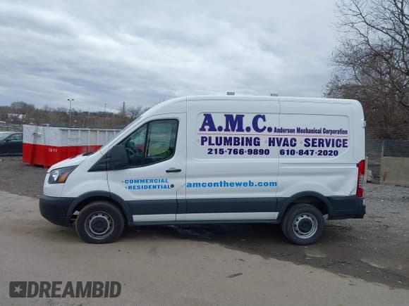 ✅ 2018 Ford Transit • VIN: 1FTYR1CM6JKB49306 • Lot: 41695457. Listed on IAAI with 121,124 mi. Free auction sales archive from the USA and detailed vehicle history report at DreamBid. Image 14.