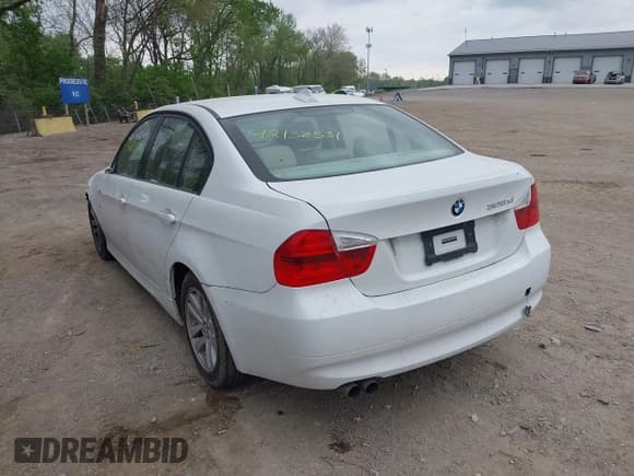 ✅ 2007 BMW 3 Series 328xi • VIN: WBAVC93527KX59592 • Lot: 42138531. Listed on IAAI with 139,933 mi. Free auction sales archive from the USA and detailed vehicle history report at DreamBid. Image 3.