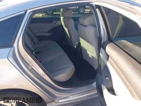 ✅ 2018 Honda Accord EX-L • VIN: 1HGCV2F51JA038380 • Лот: 43637034. Опубликован ранее на IAAI с пробегом 16 408 миль. Бесплатный доступ к архиву аукционных продаж из США и подробный отчёт об истории автомобиля на DreamBid. Изображение 8.