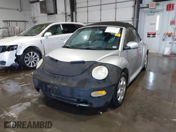 ✅ 2003 Volkswagen Beetle GLS • VIN: 3VWCK21Y53M311932 • Lot: 42467585. Listed on IAAI with 145,346 mi. Free auction sales archive from the USA and detailed vehicle history report at DreamBid. Image 6.