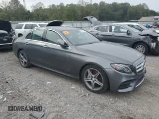 ✅ 2017 Mercedes-Benz E 300 Luxury • VIN: WDDZF4KB3HA155469 • Lot: 84614345. Wystawiony na Copart z przebiegiem 135 522 mil. Bezpłatny archiwum sprzedaży aukcyjnych z USA i szczegółowy raport historii pojazdu na DreamBid. Zdjęcie 4.