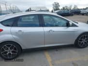 ✅ 2017 Ford Focus SEL • VIN: 1FADP3M27HL304033 • Lot: 43741153. Wystawiony na IAAI z przebiegiem 151 099 mil. Bezpłatny archiwum sprzedaży aukcyjnych z USA i szczegółowy raport historii pojazdu na DreamBid. Zdjęcie 13.