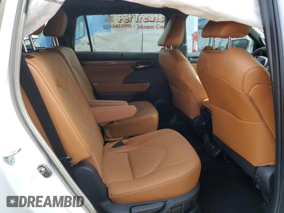 ✅ 2023 Toyota Highlander Hybrid Platinum • VIN: 5TDEBRCH3PS591759 • Lot: 57351165. Listed on Copart with 22,482 mi. Free auction sales archive from the USA and detailed vehicle history report at DreamBid. Image 10.