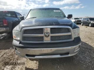 ✅ 2009 Dodge 1500 SLT • VIN: 1D3HB13T19S749245 • Lot: 49701655. Wystawiony na Copart z przebiegiem 154 493 mil. Bezpłatny archiwum sprzedaży aukcyjnych z USA i szczegółowy raport historii pojazdu na DreamBid. Zdjęcie 5.