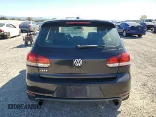✅ 2013 Volkswagen Golf GTI • VIN: WVWHD7AJ6DW141035 • Lot: 81649765. Wystawiony na Copart z przebiegiem 120 289 mil. Bezpłatny archiwum sprzedaży aukcyjnych z USA i szczegółowy raport historii pojazdu na DreamBid. Zdjęcie 6.