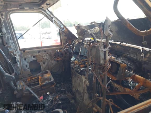 ✅ 2013 Ford Econoline Cargo Commercial • VIN: 1FTNS2EL6DDA33663 • Лот: 42674528. Опубликован ранее на IAAI с пробегом Не указан. Бесплатный доступ к архиву аукционных продаж из США и подробный отчёт об истории автомобиля на DreamBid. Изображение 5.