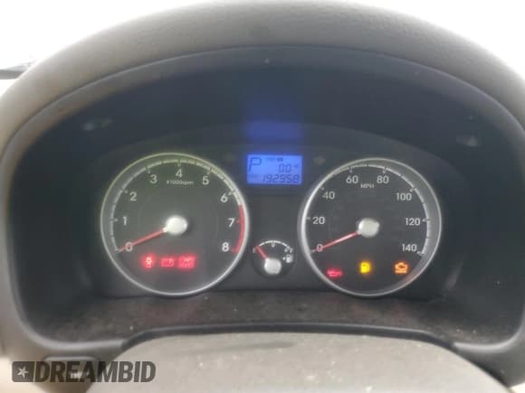 ✅ 2010 Hyundai Accent GLS • VIN: KMHCN4AC4AU474148 • Лот: 43092465. Опубликован ранее на Copart с пробегом 192 958 миль. Бесплатный доступ к архиву аукционных продаж из США и подробный отчёт об истории автомобиля на DreamBid. Изображение 9.