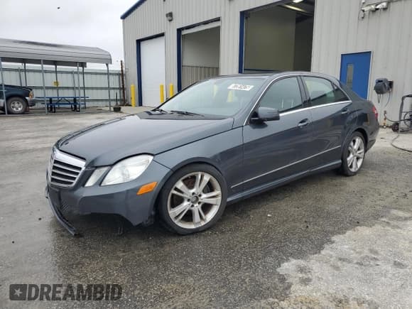 ✅ 2013 Mercedes-Benz E 350 Sport • VIN: WDDHF8JB2DA766060 • Lot: 87261475. Listed on Copart with 102,229 mi. Free auction sales archive from the USA and detailed vehicle history report at DreamBid. Image 1.