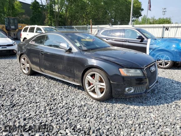✅ 2011 Audi S5 Prestige • VIN: WAUVVAFR8BA084274 • Lot: 59582985. Listed on Copart with 109,862 mi. Free auction sales archive from the USA and detailed vehicle history report at DreamBid. Image 4.