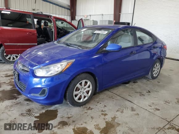 ✅ 2012 Hyundai Accent GLS • VIN: KMHCT4AE3CU052723 • Лот: 52325005. Опубликован ранее на Copart с пробегом 157 333 миль. Бесплатный доступ к архиву аукционных продаж из США и подробный отчёт об истории автомобиля на DreamBid. Изображение 1.