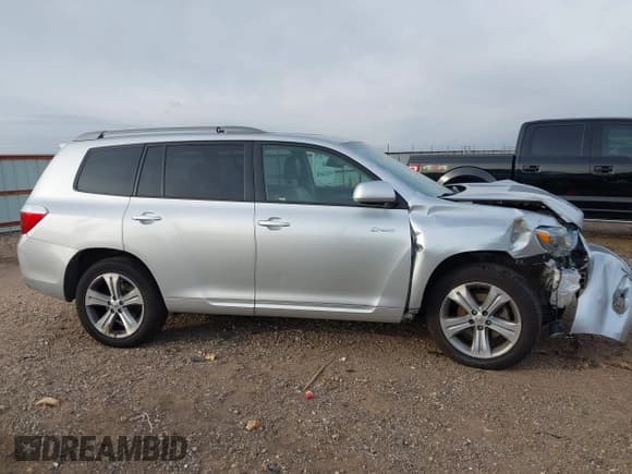 ✅ 2008 Toyota Highlander Sport • VIN: JTEDS43A982045652 • Lot: 43652566. Listed on IAAI with Not provided. Free auction sales archive from the USA and detailed vehicle history report at DreamBid. Image 13.