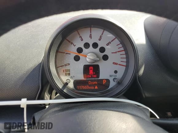 ✅ 2013 MINI Countryman S • VIN: WMWZC3C59DWP20937 • Lot: 62224105. Listed on Copart with 117,669 mi. Free auction sales archive from the USA and detailed vehicle history report at DreamBid. Image 9.