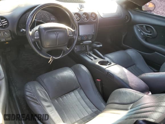 ✅ 2002 Pontiac Firebird Firebird • VIN: 2G2FS32K122101185 • Lot: 90701735. Listed on Copart with 156,371 mi. Free auction sales archive from the USA and detailed vehicle history report at DreamBid. Image 8.