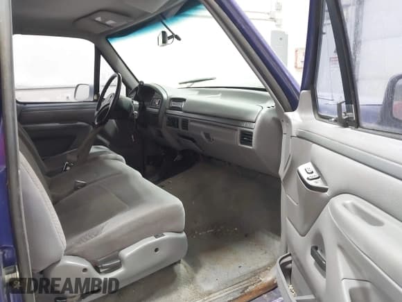 ✅ 1995 Ford F-250 • VIN: 1FTHX26HXSKA81524 • Лот: 41947116. Опубликован ранее на IAAI с пробегом Не указан. Бесплатный доступ к архиву аукционных продаж из США и подробный отчёт об истории автомобиля на DreamBid. Изображение 5.