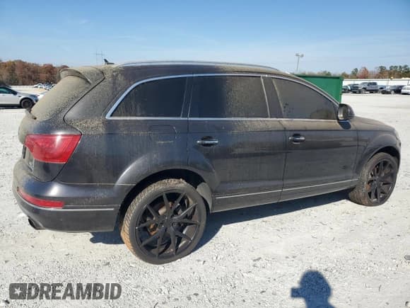 ✅ 2014 Audi Q7 Premium Plus • VIN: WA1LGAFE9ED011719 • Lot: 93553415. Wystawiony na Copart z przebiegiem Nie podano. Bezpłatny archiwum sprzedaży aukcyjnych z USA i szczegółowy raport historii pojazdu na DreamBid. Zdjęcie 3.